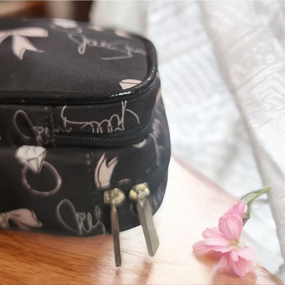 JILLSTUART VTG Travel 2pc. MAKEUP Bag Set - Picture 7 of 10